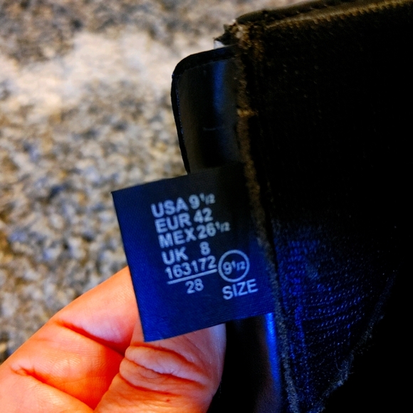 Christian Siriano Ankle Boots - Picture 5 of 10